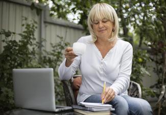 Seniors et emploi : opportunités pour rester actif après 60 ans