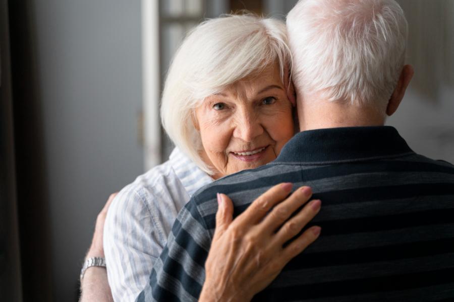 12 villes récompensées pour leur action contre l’isolement des seniors