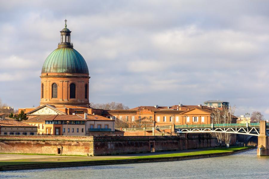 Investissement locatif : pourquoi investir à Toulouse ?