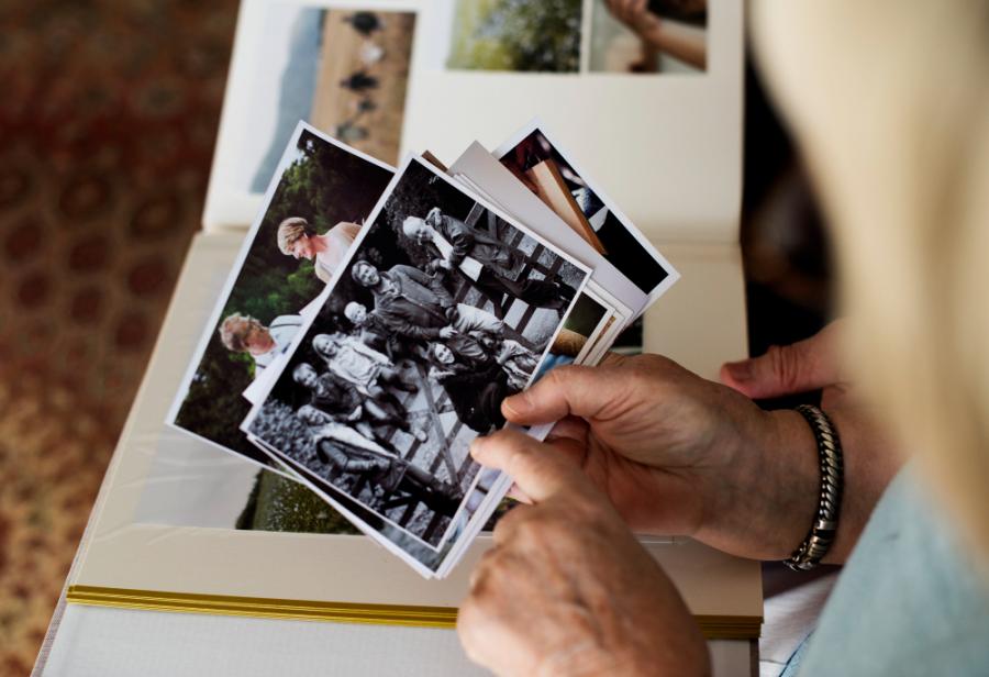 Jardin et mémoire pour les seniors : un travail d'équipe