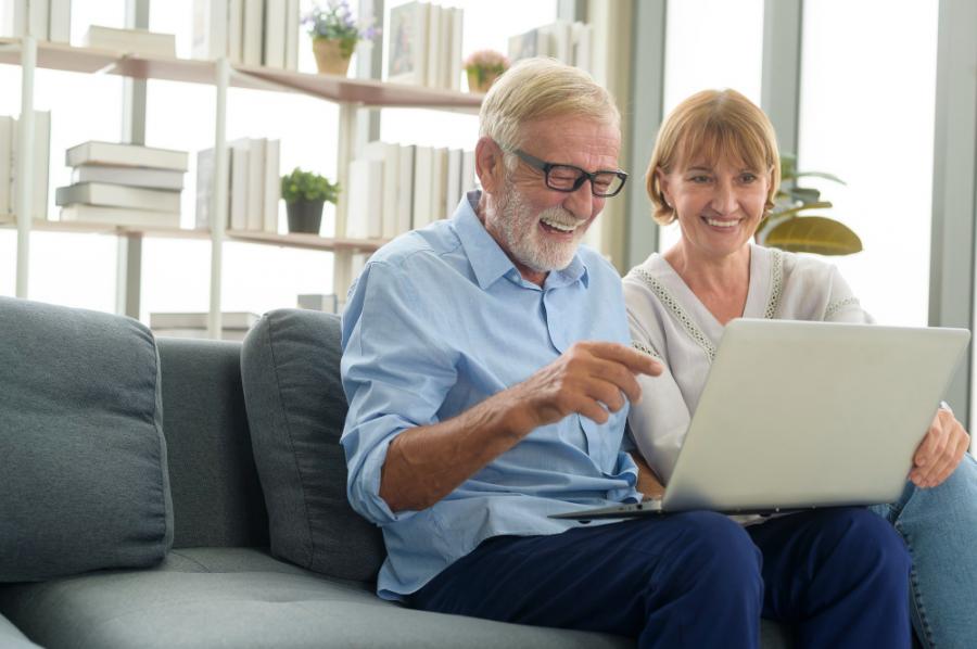 Les seniors de plus en plus connectés à Internet