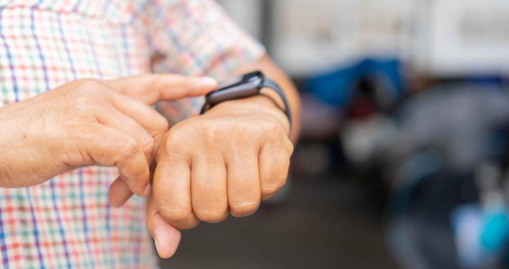 Les seniors se mettront-ils à la smartwatch ?
