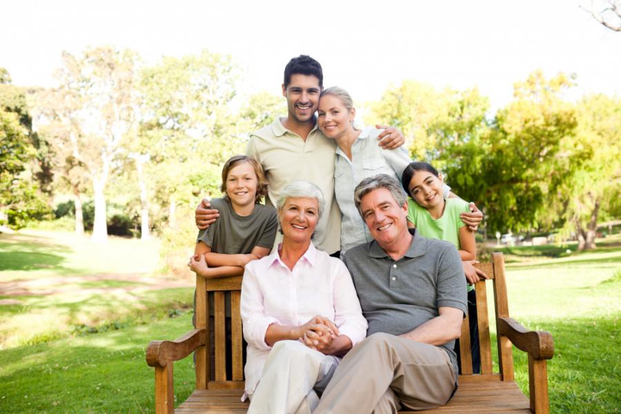 Seniors : En quoi une assurance obsèques peut-elle soulager vos proches ?