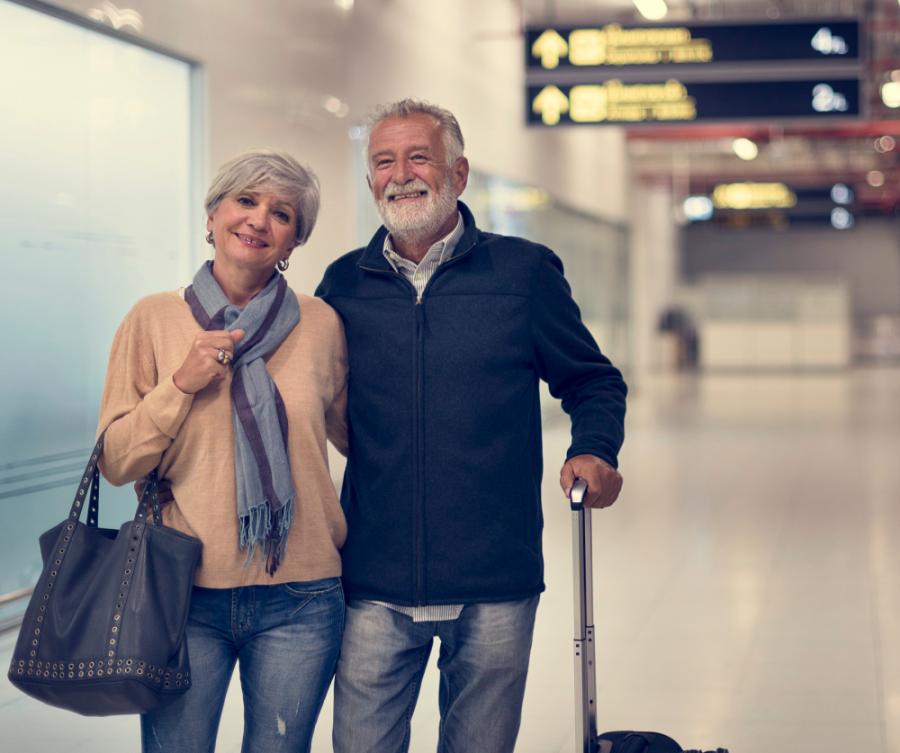Seniors : voyager sereinement, des précautions à prendre