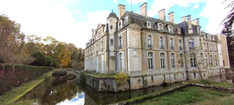 Château de Lailly en Val "Art et Mémoire"