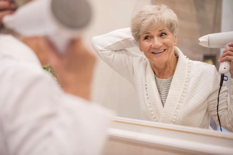 Quelles adaptations réaliser dans une salle de bain pour les seniors ?